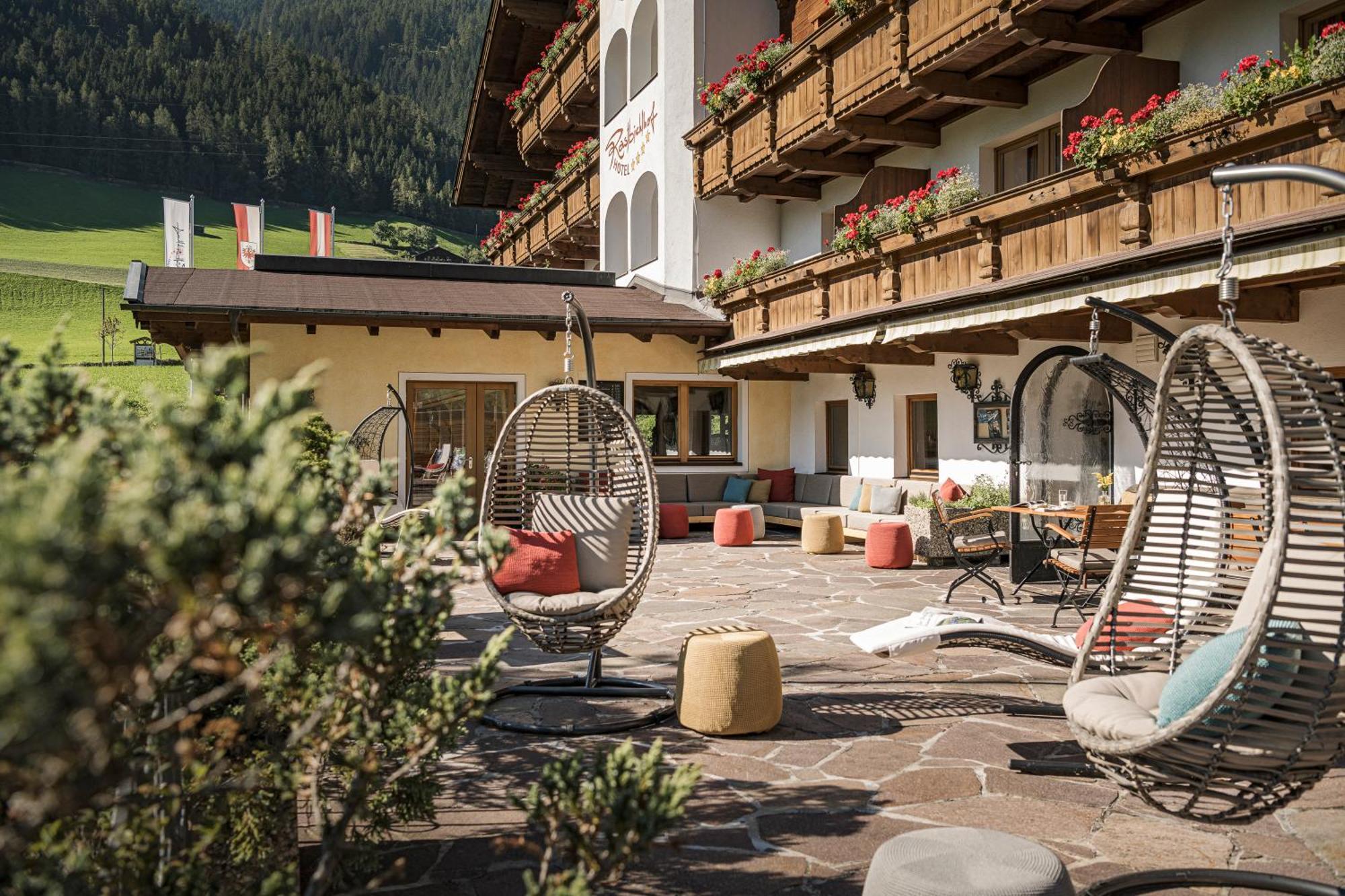 Biohotel Rastbichlhof Neustift im Stubaital Exteriör bild