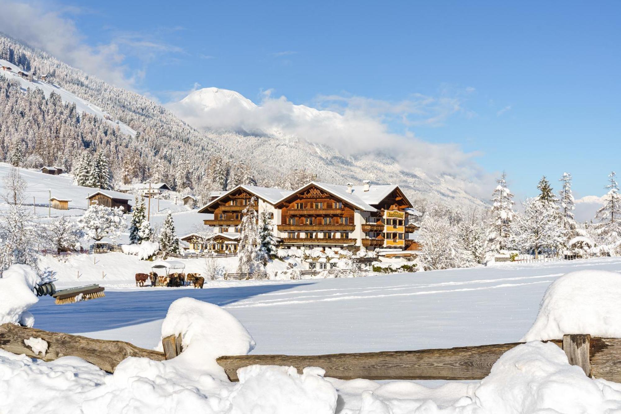 Biohotel Rastbichlhof Neustift im Stubaital Exteriör bild